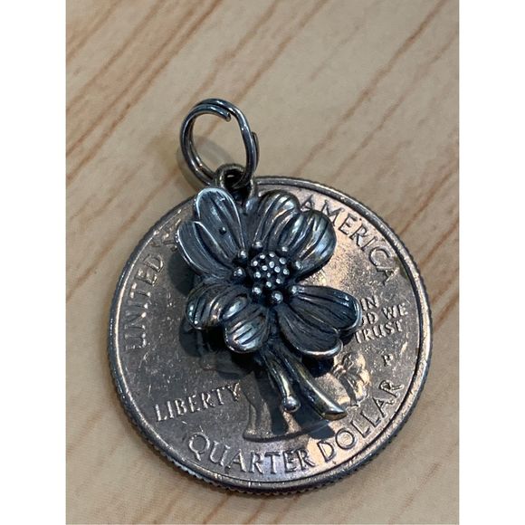 Vintage Dogwood Blossom Flower Sterling Silver Jewelry Charm - Picture 4 of 4